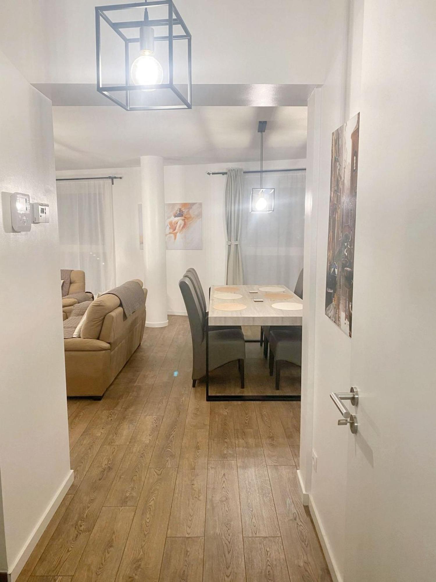 Modern Apartment In Cureghem Anderlecht 134 M² + Terrace Bruxelles Eksteriør billede