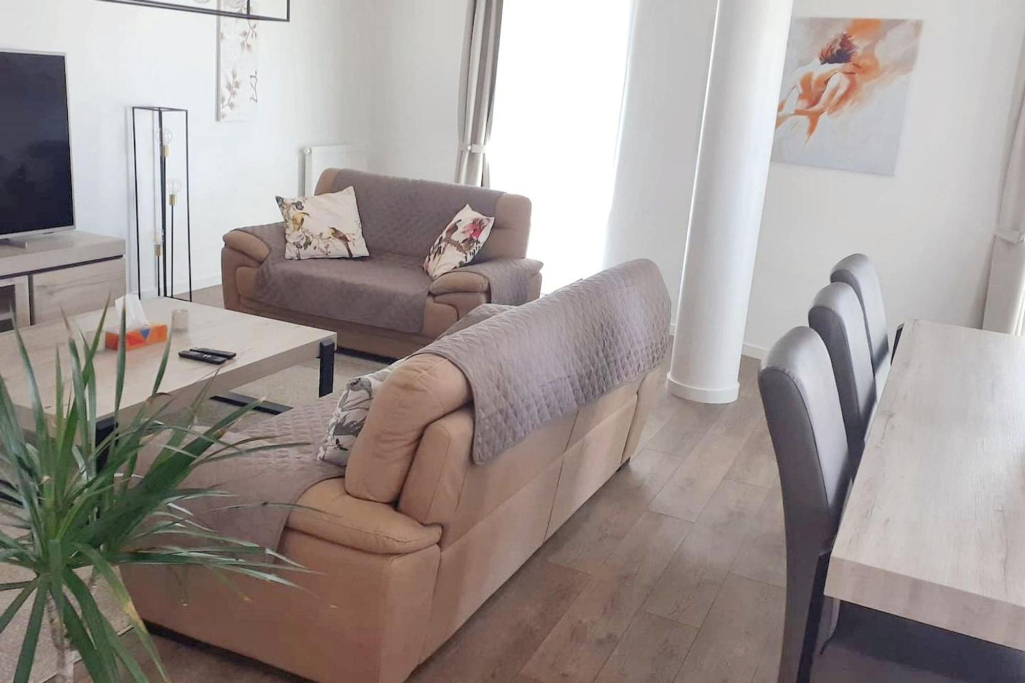 Modern Apartment In Cureghem Anderlecht 134 M² + Terrace Bruxelles Eksteriør billede